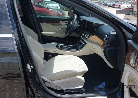 2017 Mercedes-Benz E 300 из США, поврежденный, VIN WDDZF4JB7HA051617